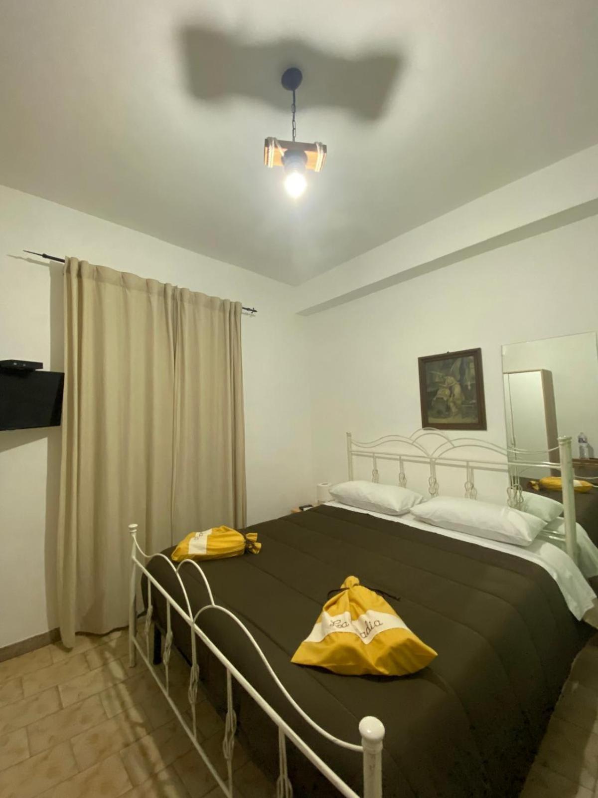 La Badia Hotel Messina Bilik gambar