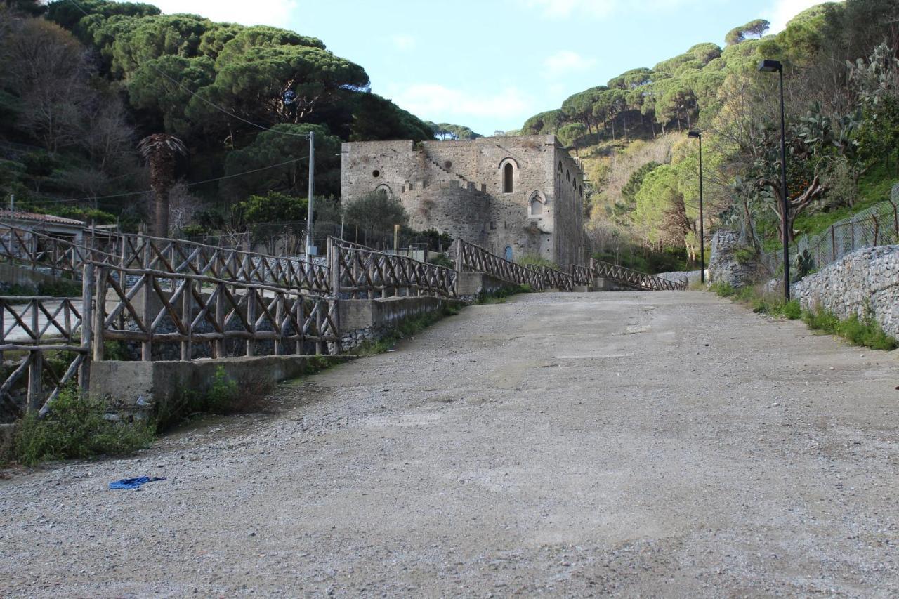 La Badia Hotel Messina Luaran gambar